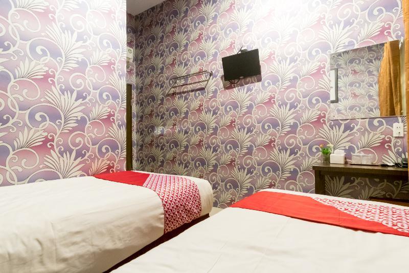 Oyo 741 Hotel Labuhan Raya Medan Exterior photo